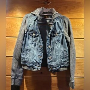 Women’s y2k Hooded AE Jean Jacket M